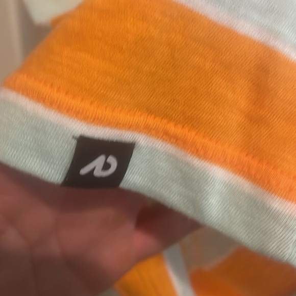 NWT Nike t-shirt - Picture 3 of 3